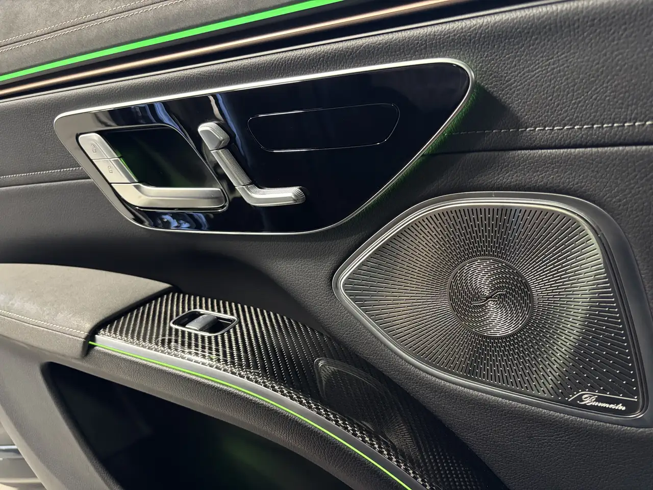 Mercedes-Benz EQS снимка Mercedes-Benz EQS