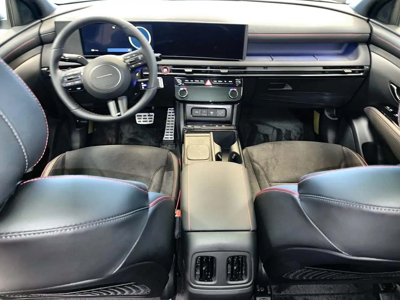 Hyundai TUCSON снимка Hyundai TUCSON