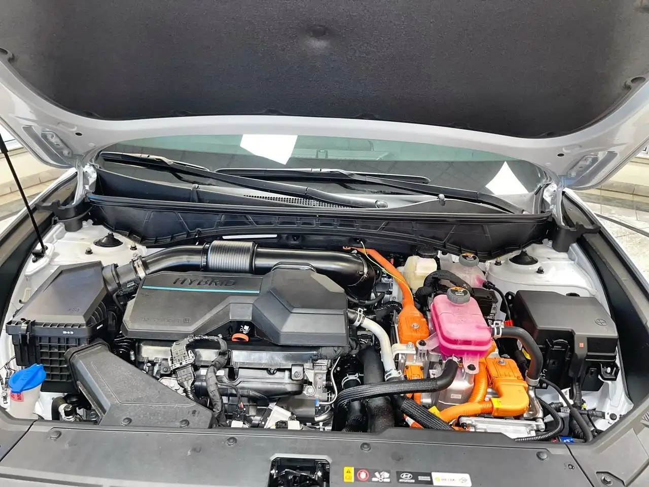Hyundai TUCSON снимка Hyundai TUCSON