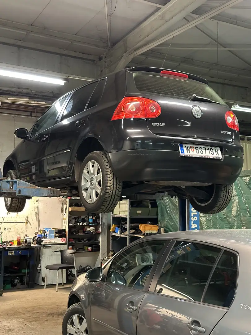 Volkswagen Golf Golf 5 Sportline 2,0 TDI DSG 6 Gang Schwarz - 2