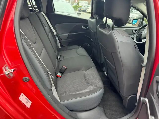 Renault Clio view 11
