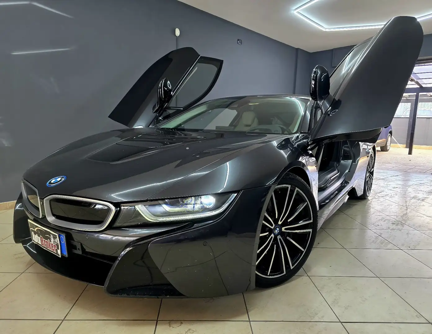 BMW i8 Coupe ULTIMATE EDITION, UFFICIALE-IVA 22-UNIPROP. Grigio - 1