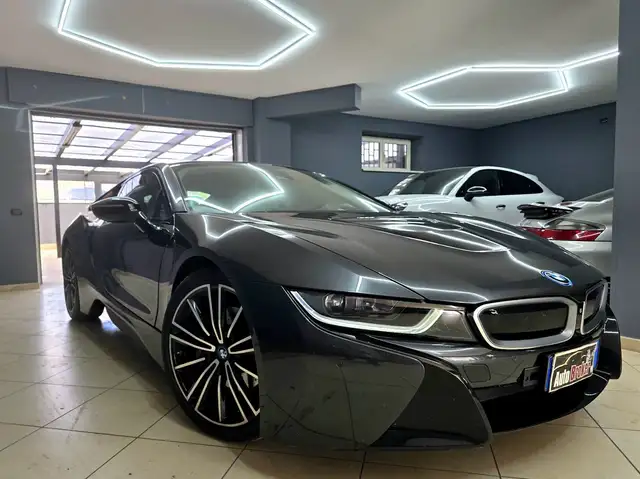 BMW i8 Coupe ULTIMATE EDITION, UFFICIALE-IVA 22-UNIPROP.