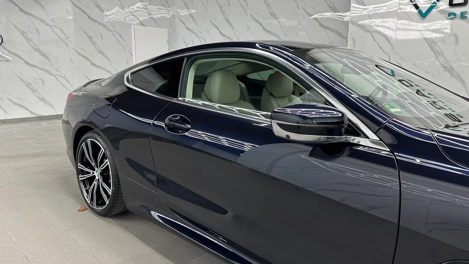 BMW M850 M850i xDrive Blau - 2