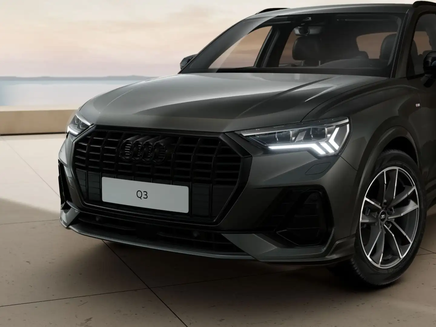 Audi Q3 S line 35 TFSI 110(150) kW(PS) S tronic*Sline Grau - 2