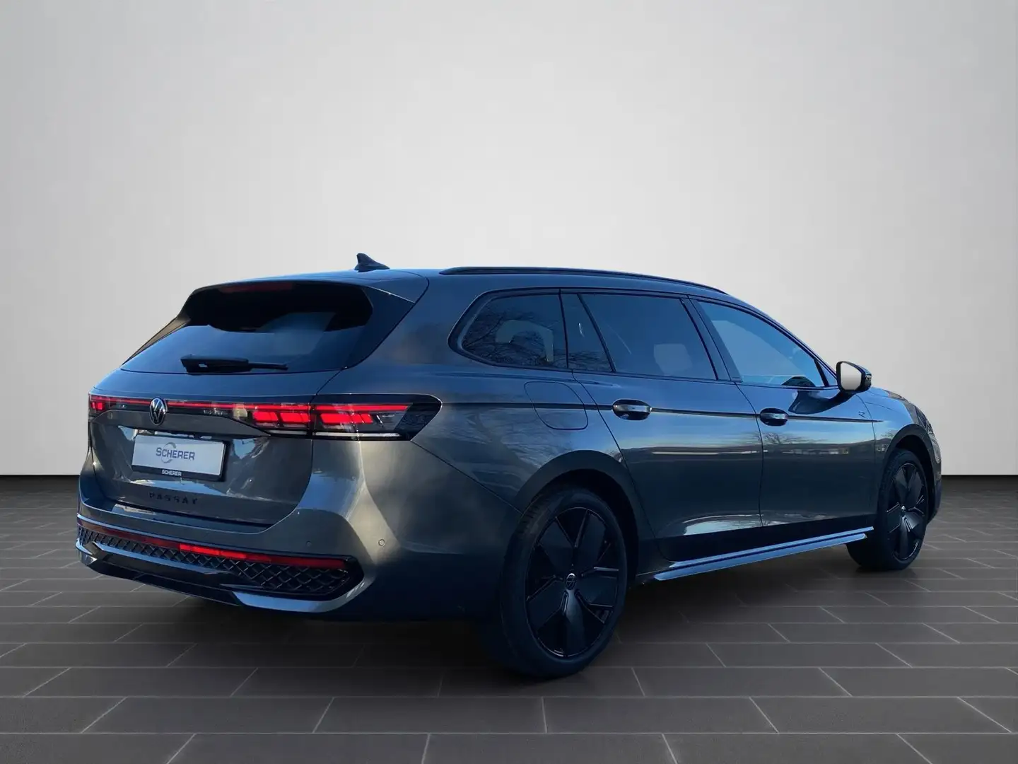 Volkswagen Passat Variant R-Line 2.0TDI 4Motion DSG AHK Pan Grau - 2