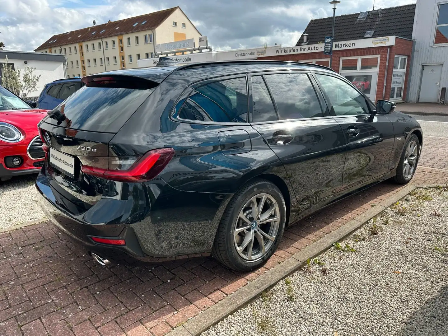 BMW 320 e*Sport Line*HIFI*DRIVING ASSISTANT*PANORAMA* Noir - 2