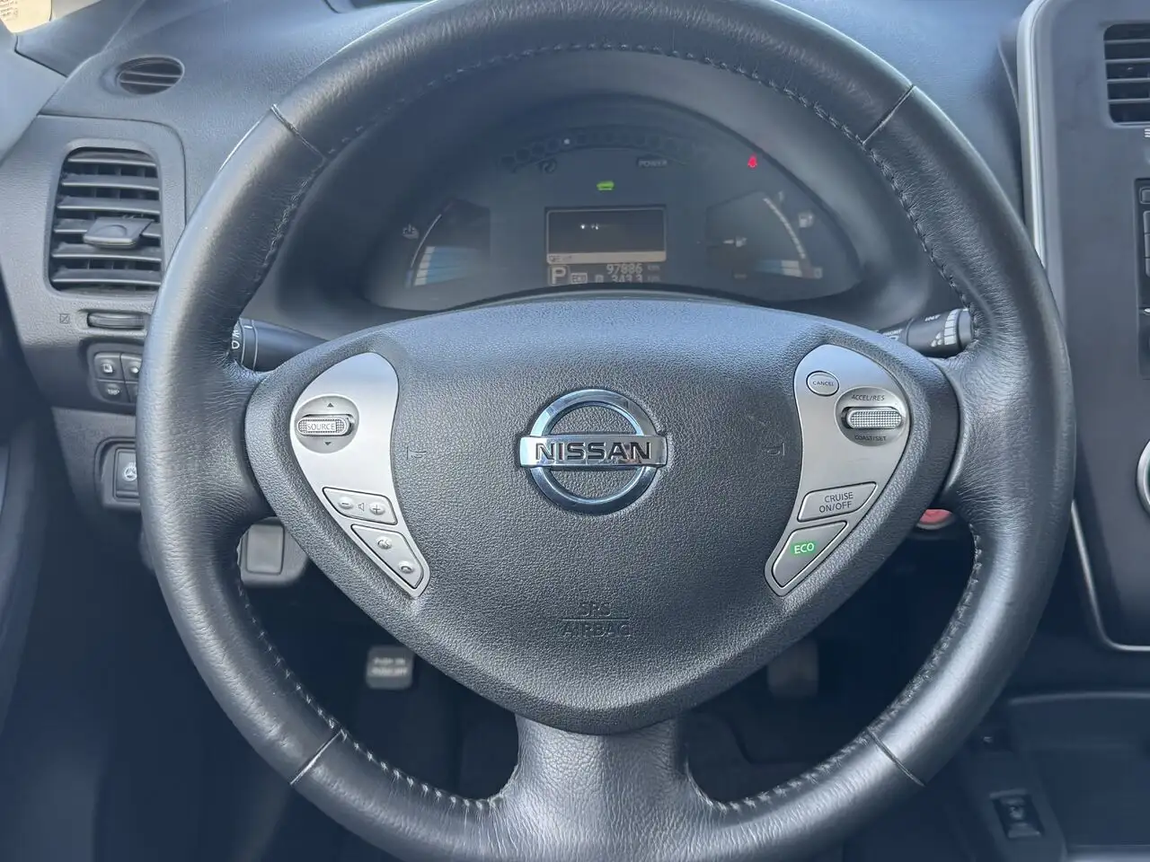 Nissan Leaf снимка Nissan Leaf