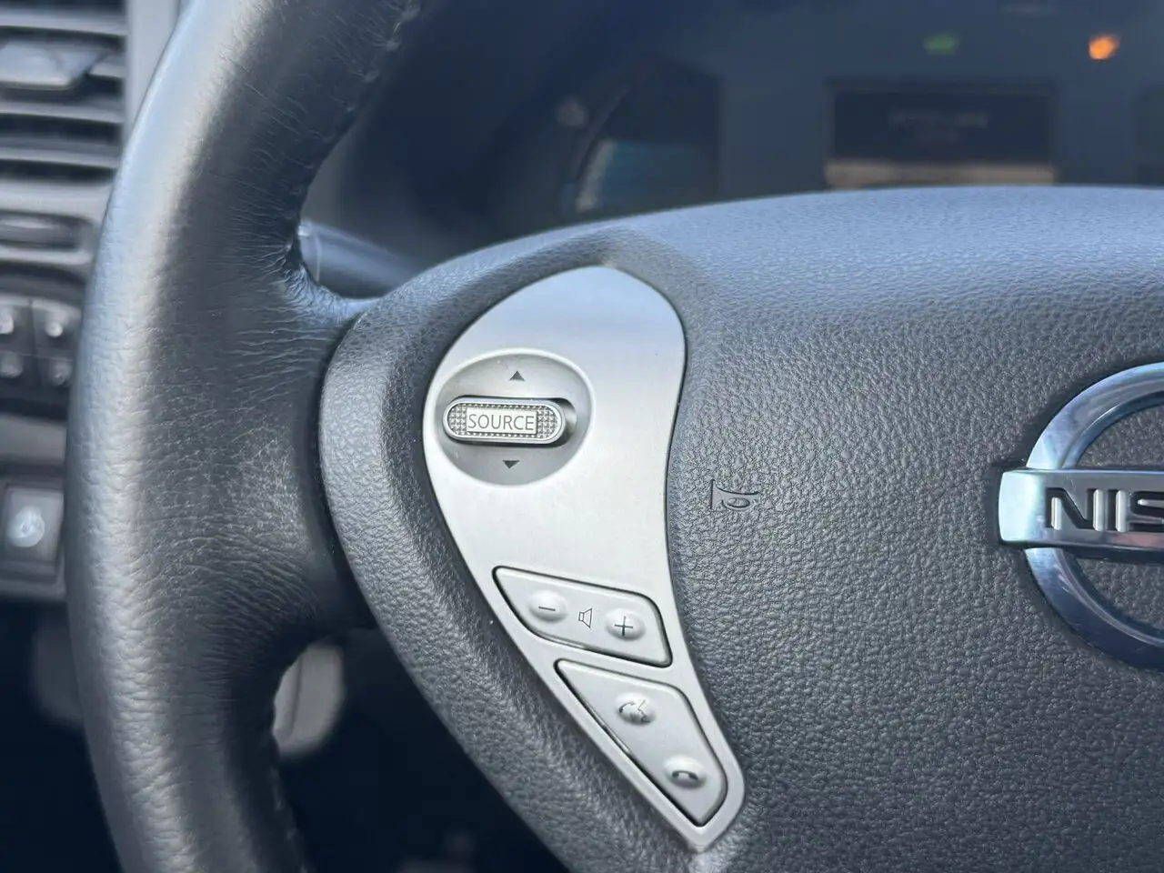 Nissan Leaf снимка Nissan Leaf