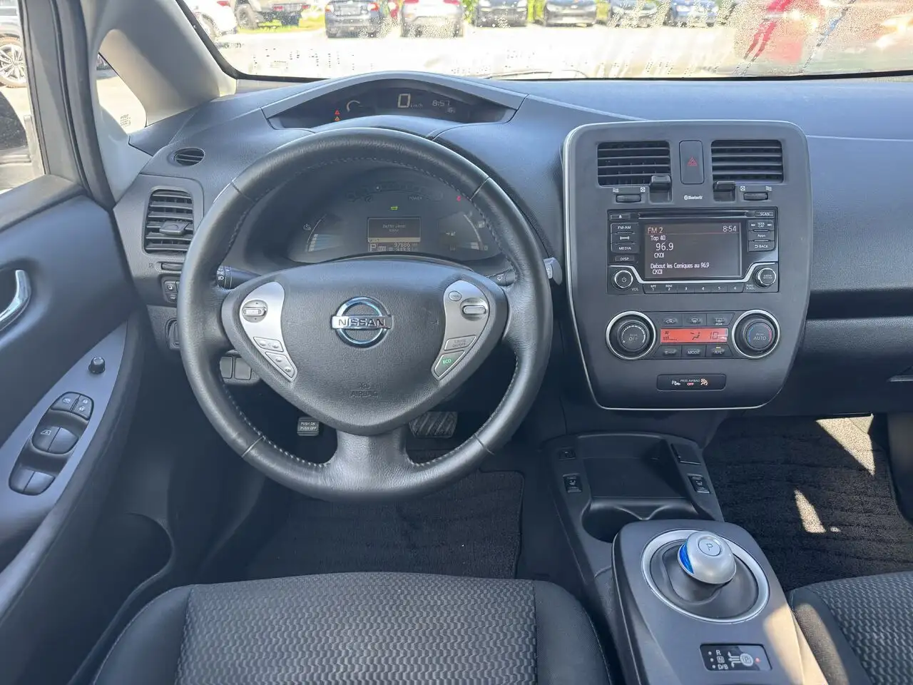Nissan Leaf снимка Nissan Leaf