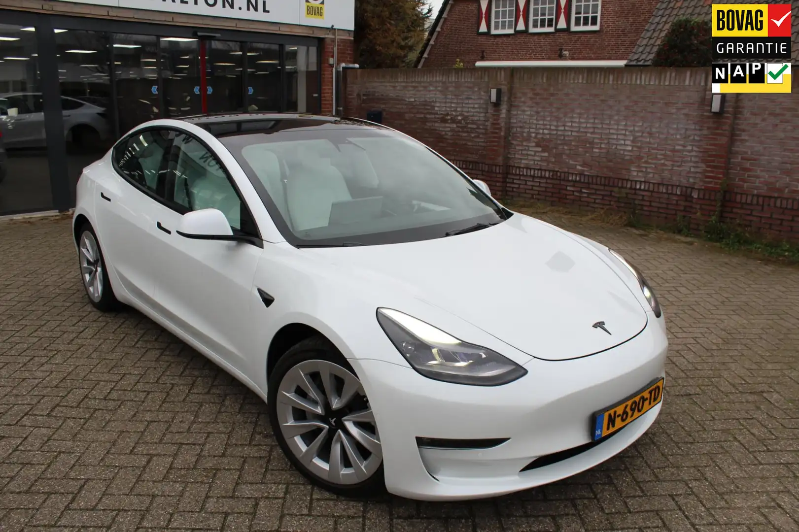 Tesla Model 3 Long Range AWD 75 kWh WIT LEER/TREKHAAK/IN NIEUWST Wit - 1