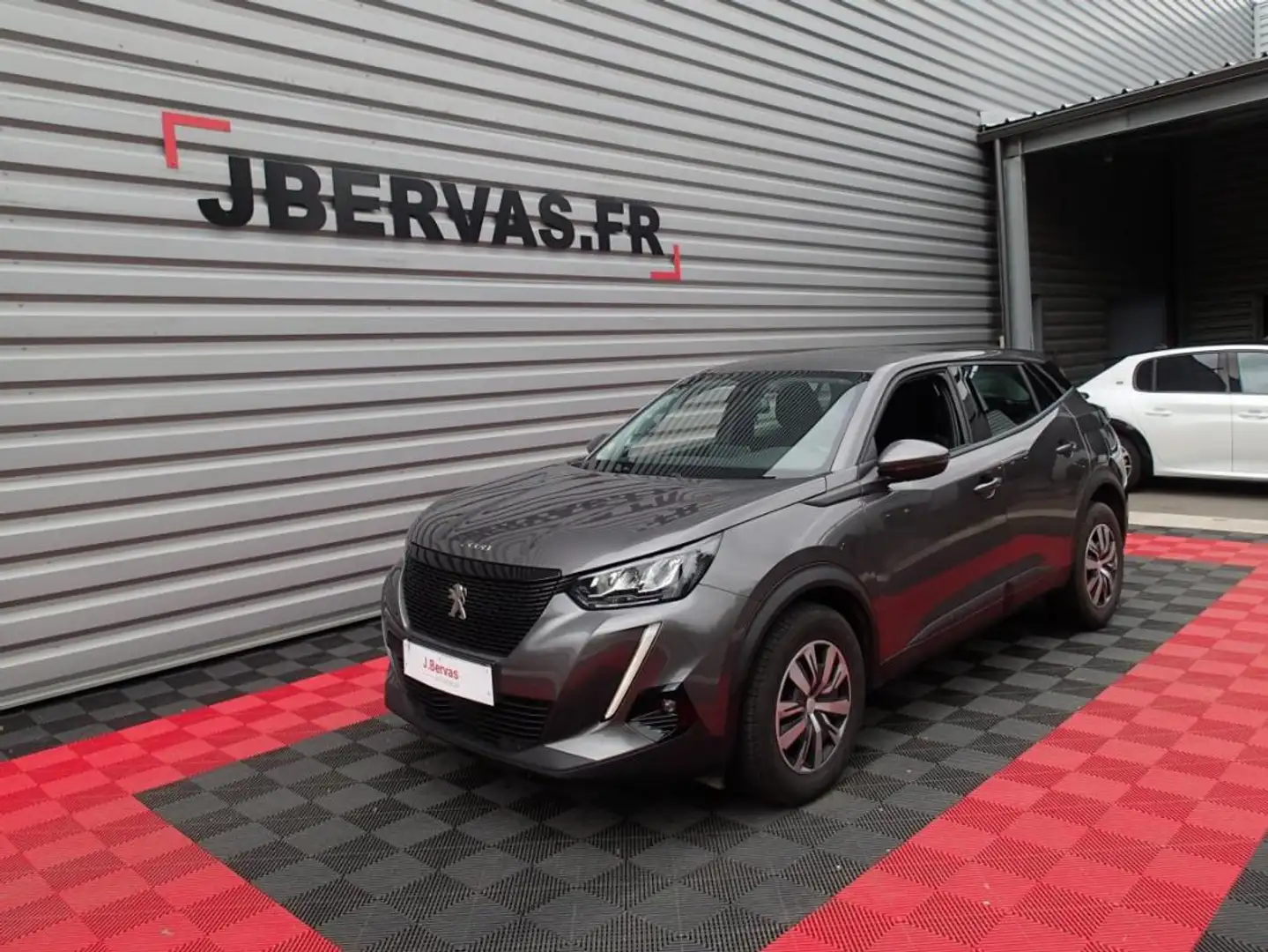Peugeot 2008 BLUEHDI 130 S&amp;S EAT8 ACTIVE BUSINESS - 1