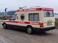 Mercedes-Benz 250 TD 250 W 124 original Krankenwagen mit Ausbau Beige - thumbnail 2