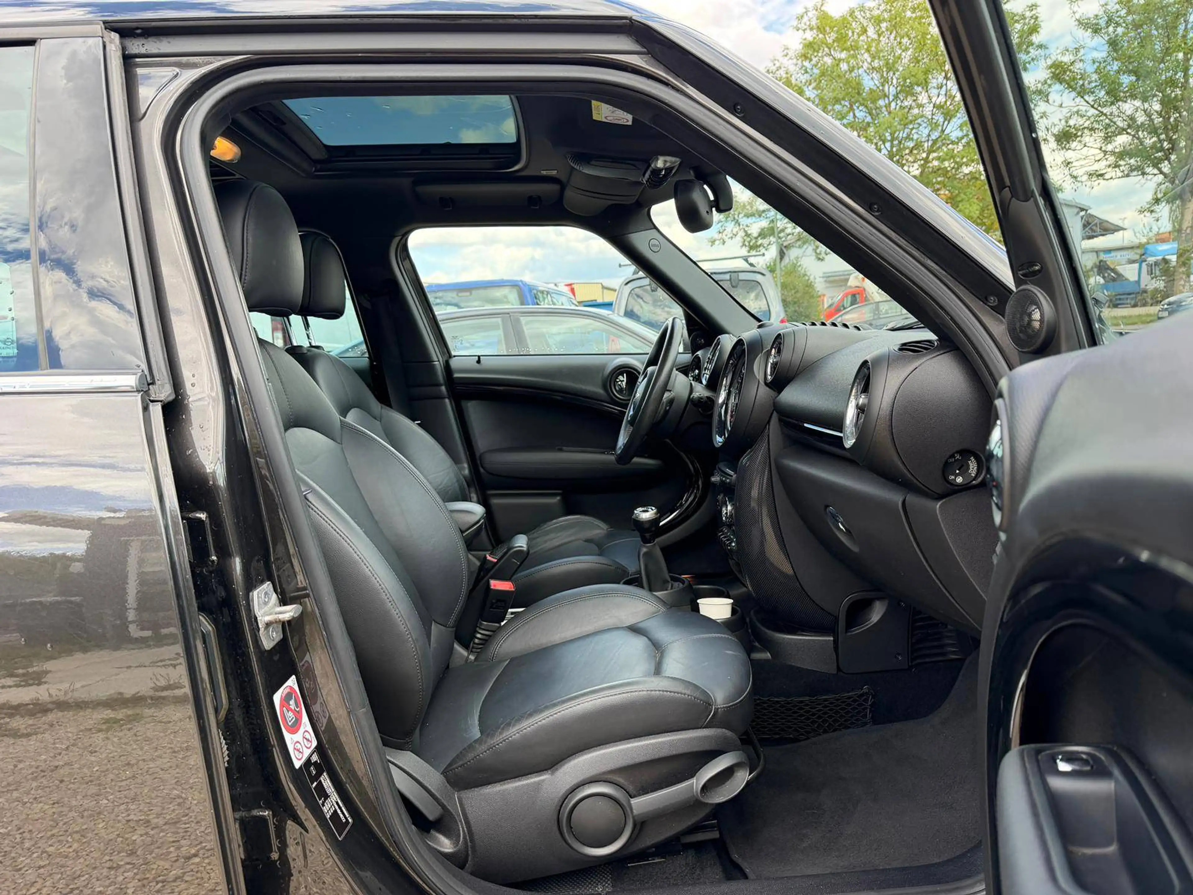 MINI Cooper SD Countryman Cooper SD All4 — photo 11
