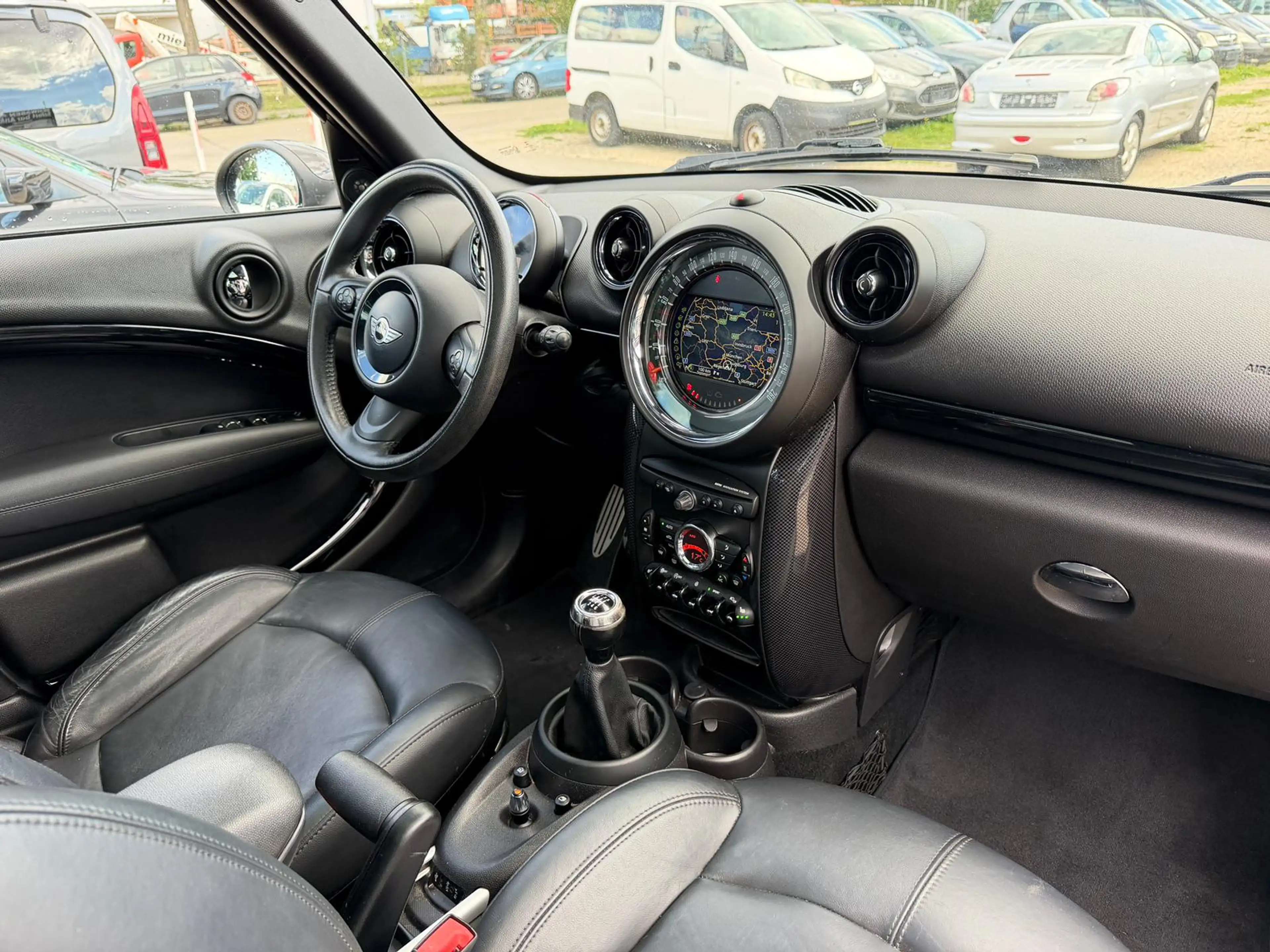MINI Cooper SD Countryman Cooper SD All4 — photo 12
