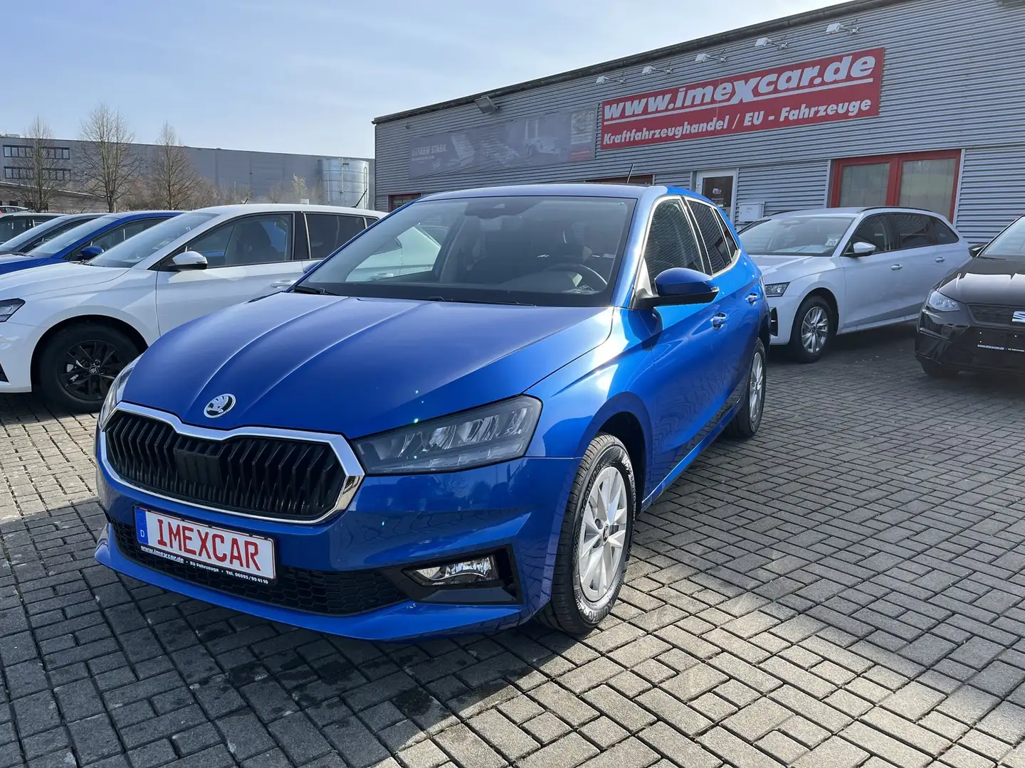 Skoda Fabia 1,0 TSI DSG Selection Plus Klima + LED + + Kamera Blau - 1