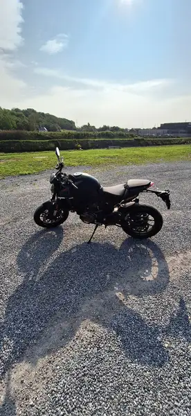 Ducati Monster 937 - foto 3