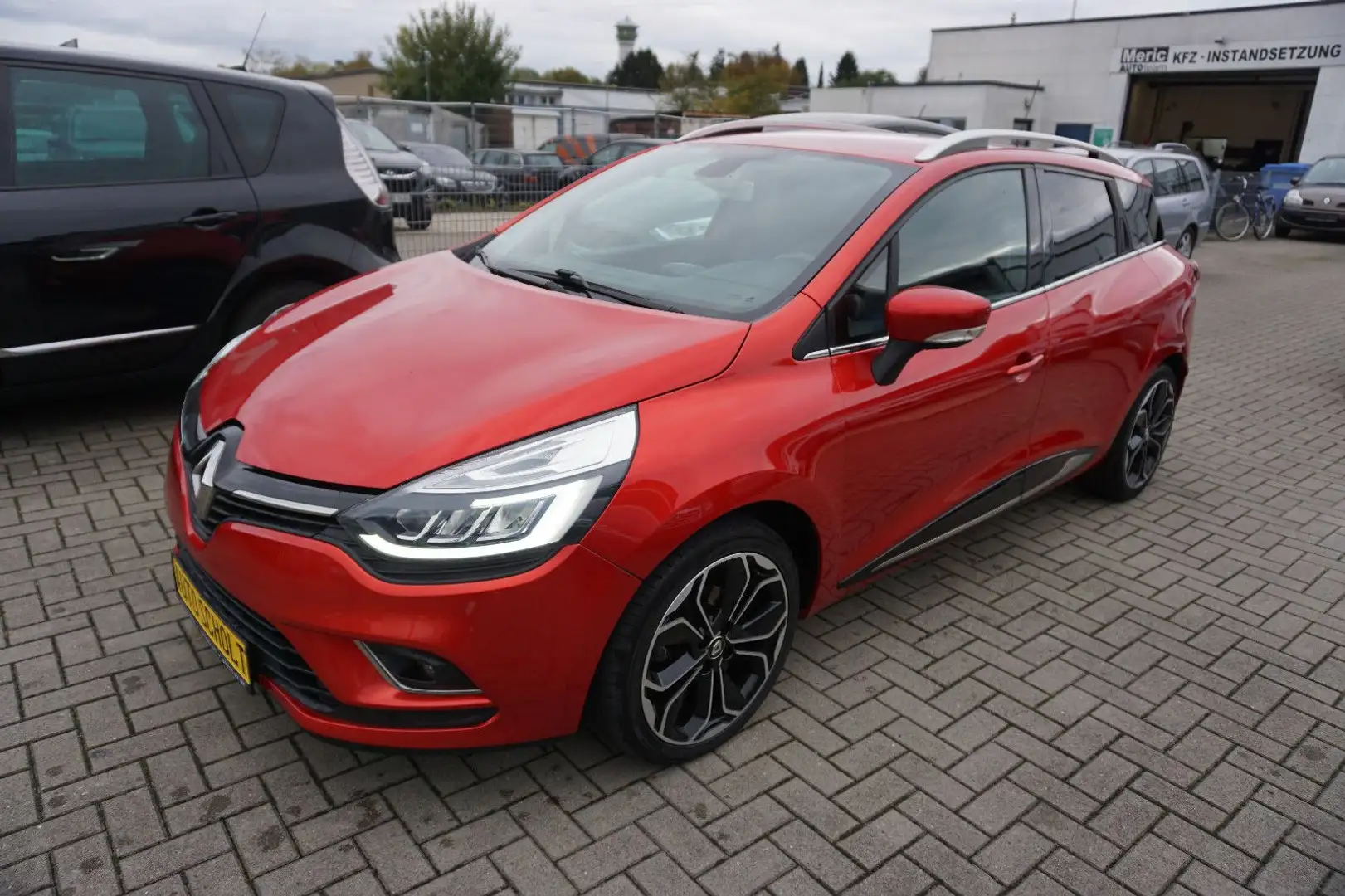 Renault Clio IV Grandtour *** NAVI, ALU, LEDER, PDC *** Rot - 1