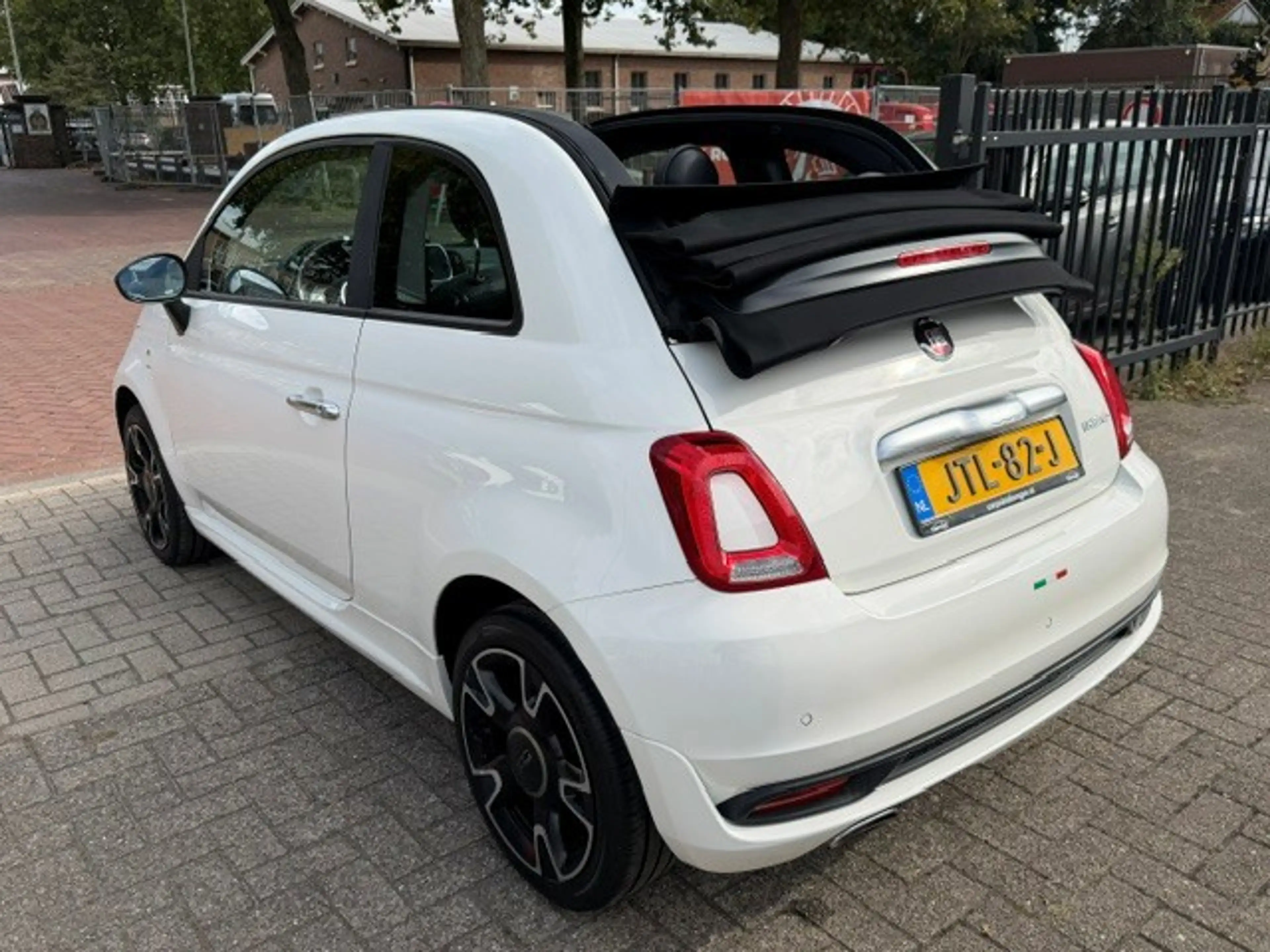 Fiat 500C 1.0 Hybrid Launch Ed. Clima Cruise PDC Stoelverwar — photo 3