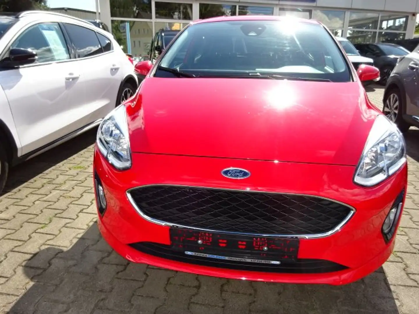 Ford Fiesta Cool & Connect *Winter-Paket* Rot - 2