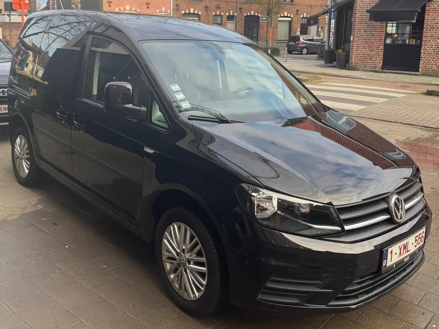 Volkswagen Caddy Caddy 1.4 TSI Maxi Noir - 1