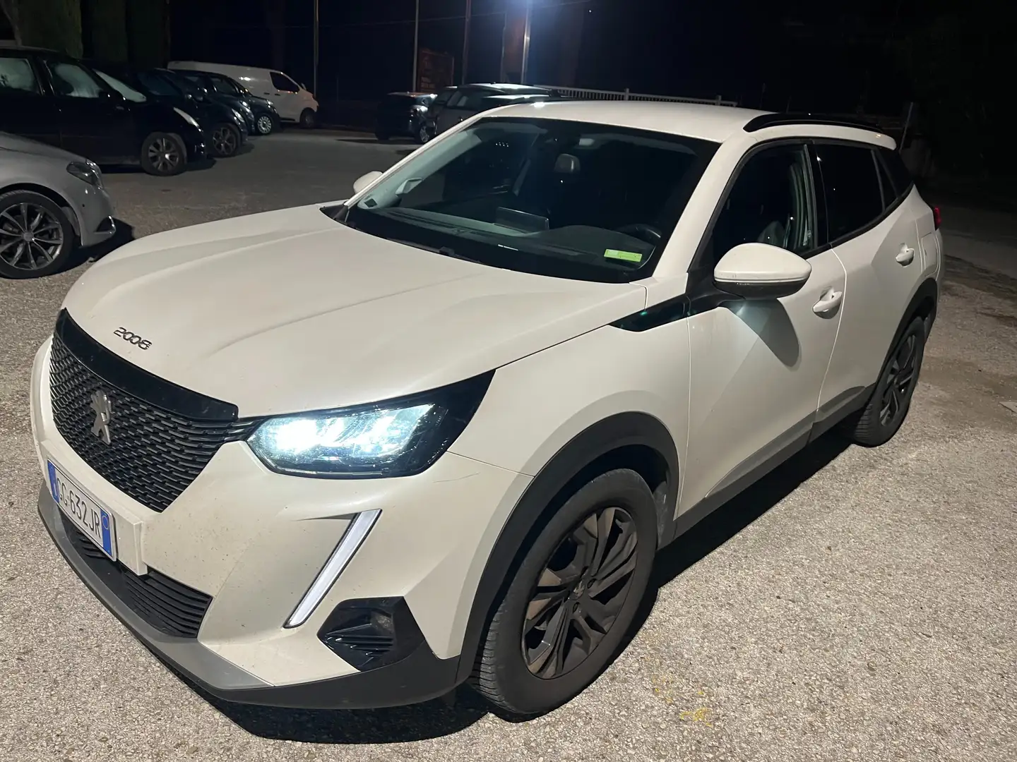 Peugeot 2008 2008 II 2020 1.5 bluehdi Allure Pack s Bianco - 1