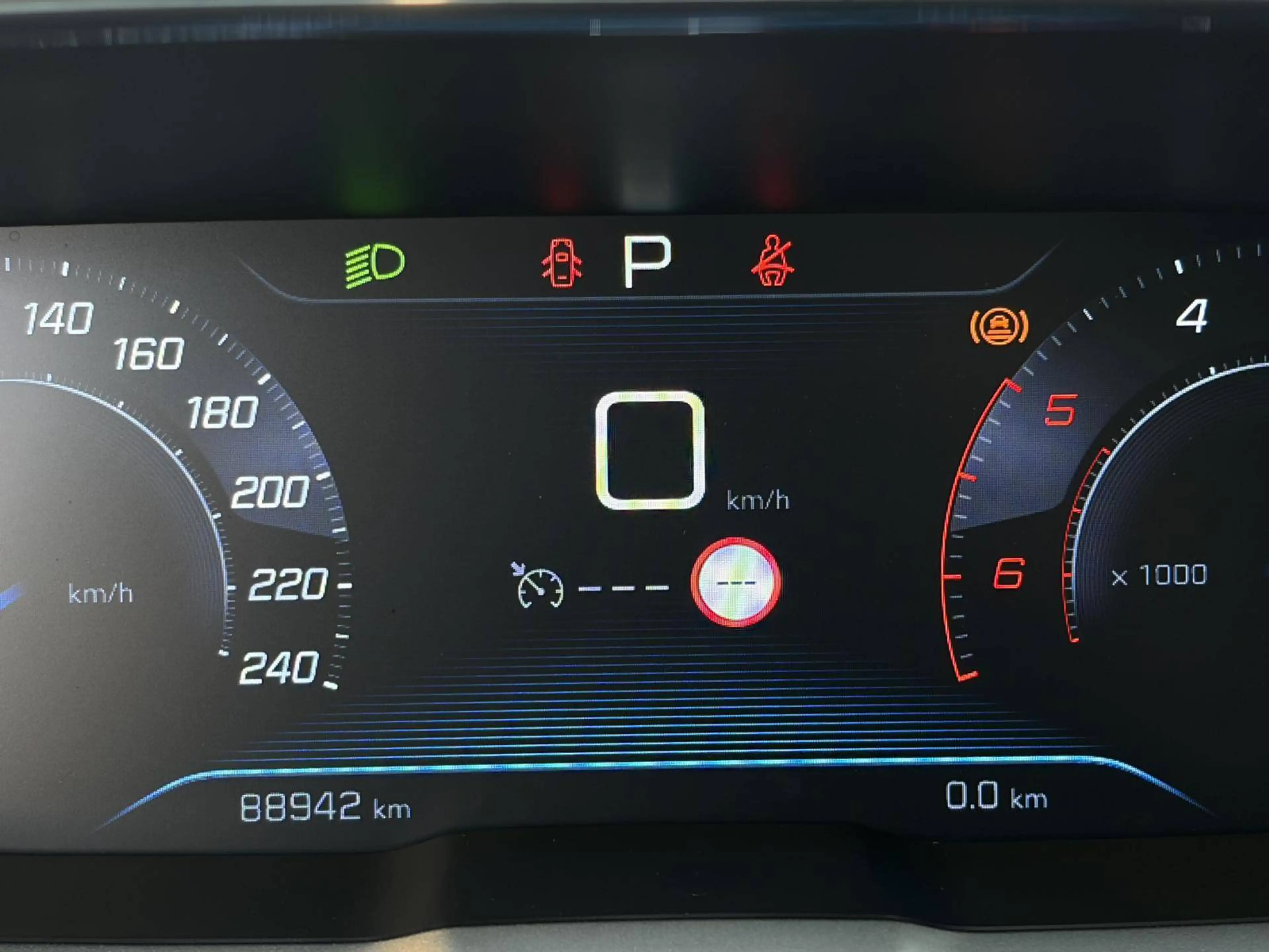 Peugeot 5008 GT-Line hdi Automatik Panorama LED Service NEU — photo 19