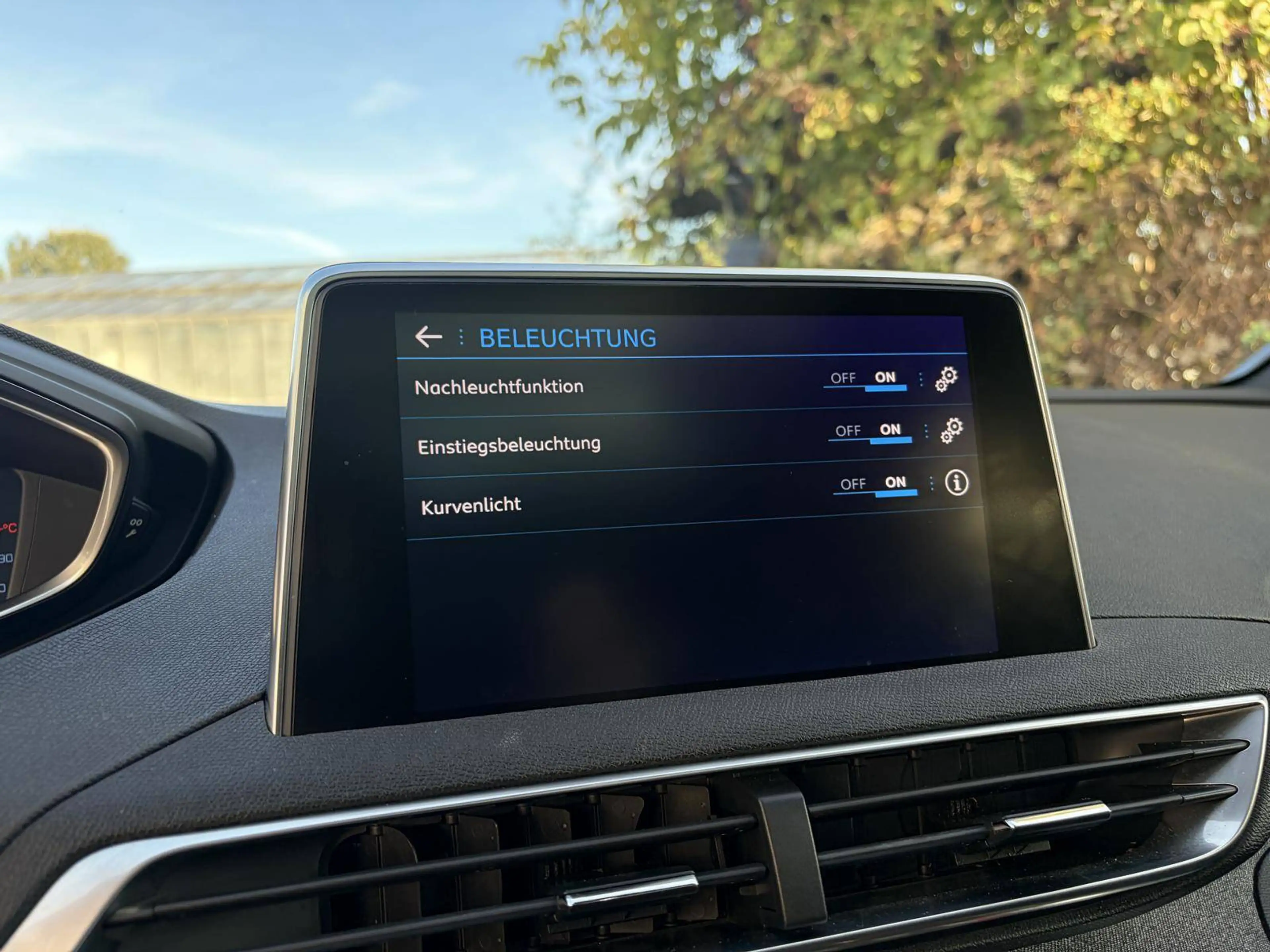 Peugeot 5008 GT-Line hdi Automatik Panorama LED Service NEU — photo 30