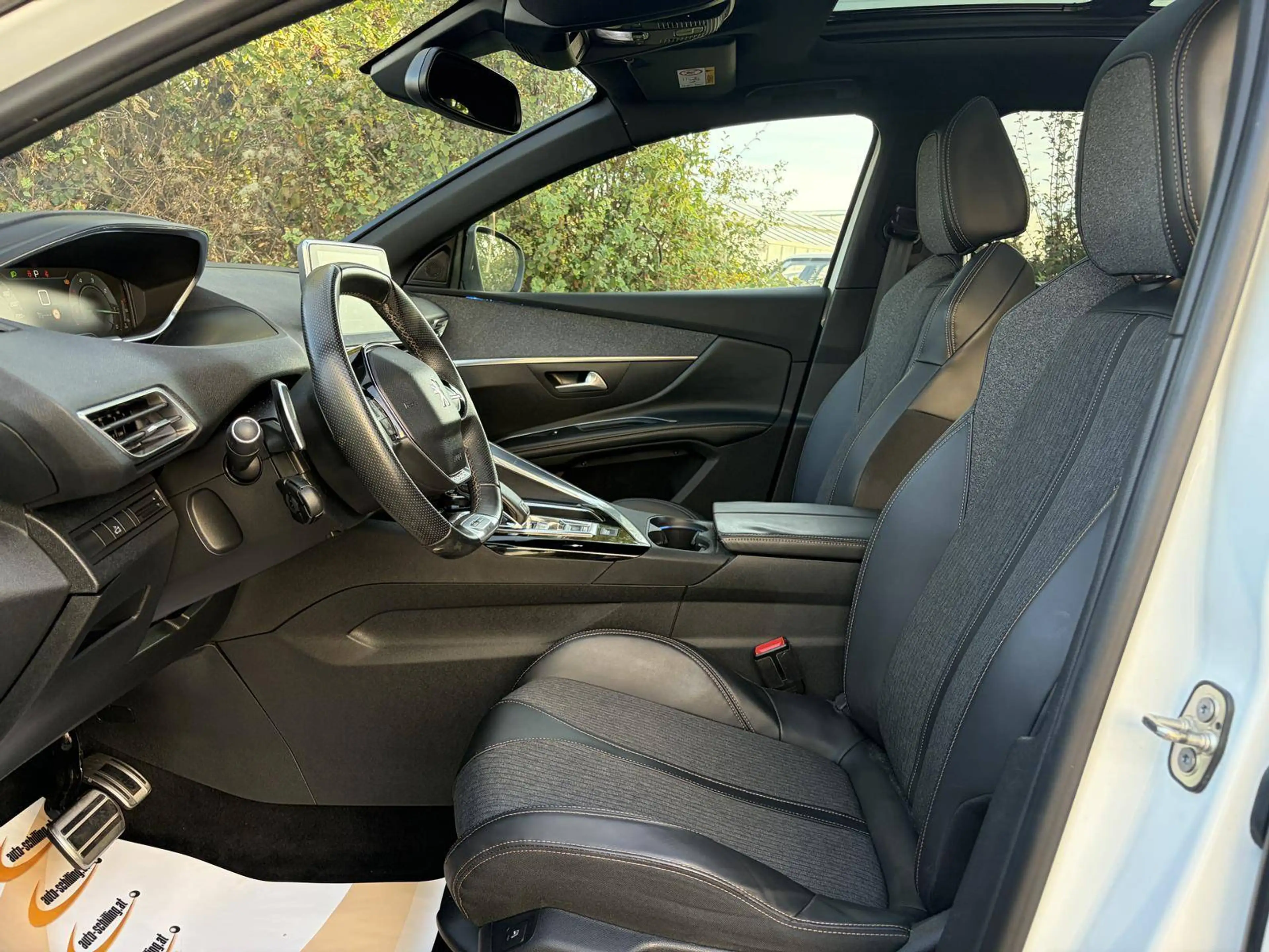 Peugeot 5008 GT-Line hdi Automatik Panorama LED Service NEU — photo 8