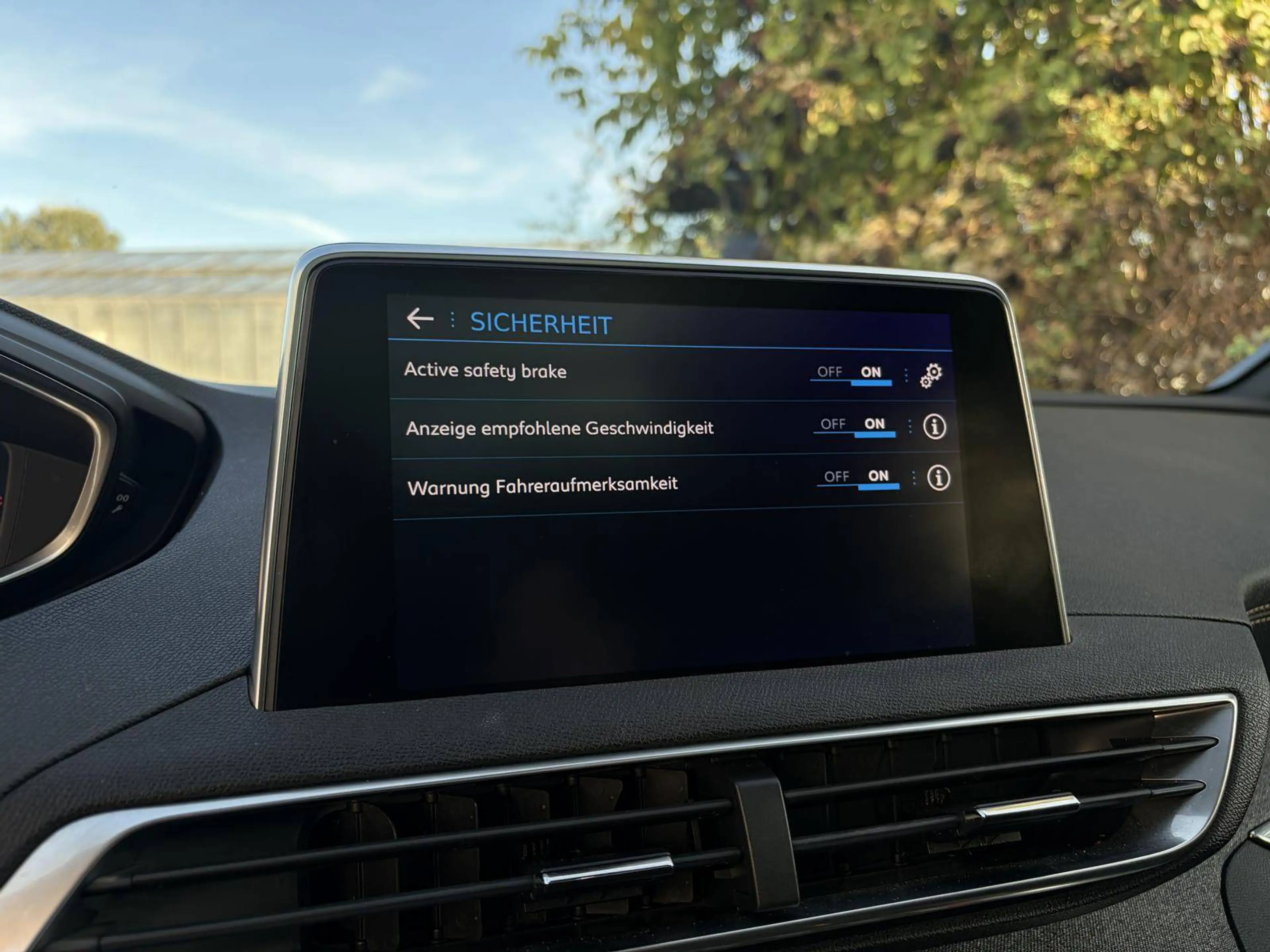 Peugeot 5008 GT-Line hdi Automatik Panorama LED Service NEU — photo 33