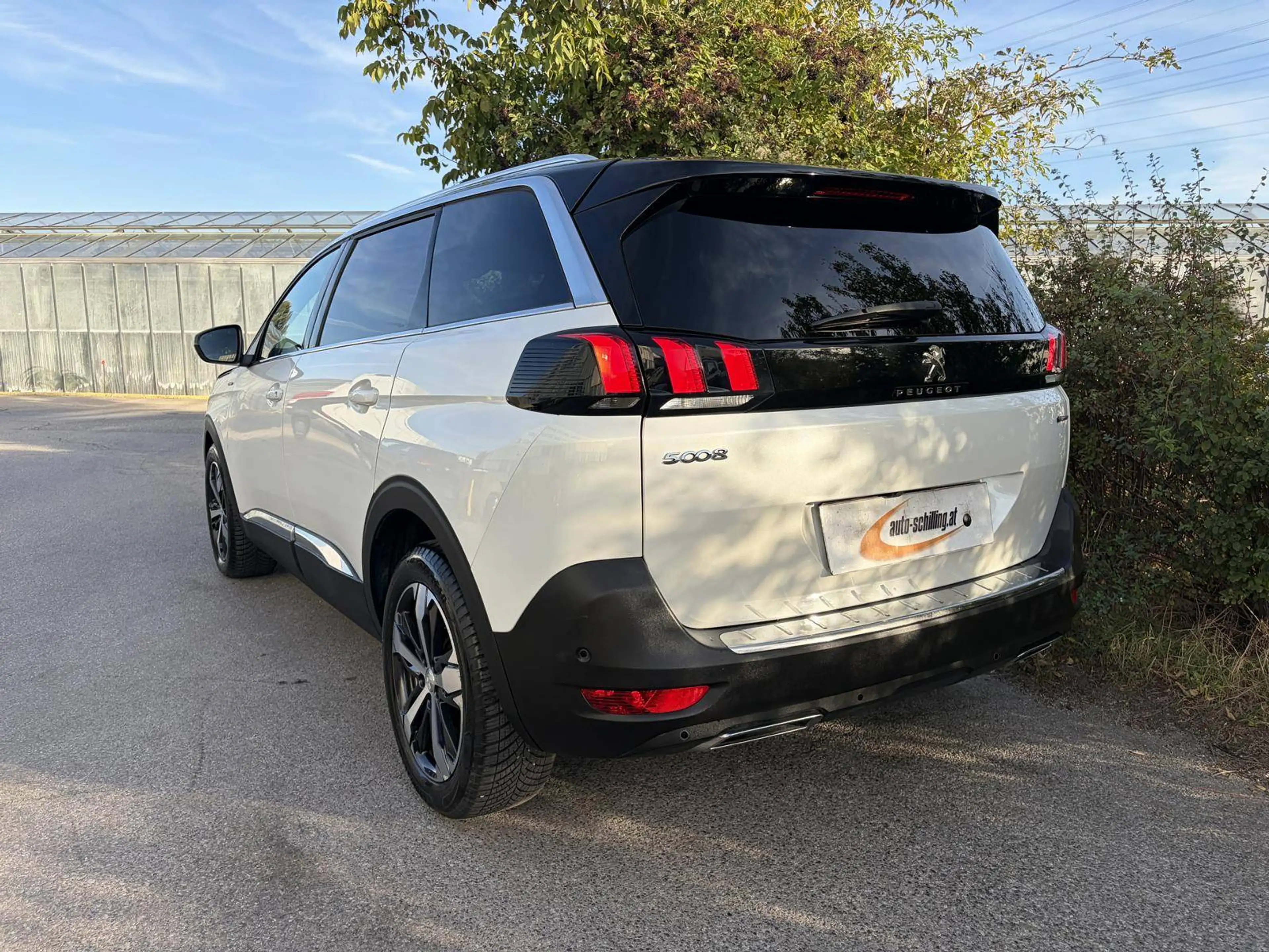 Peugeot 5008 GT-Line hdi Automatik Panorama LED Service NEU — photo 6