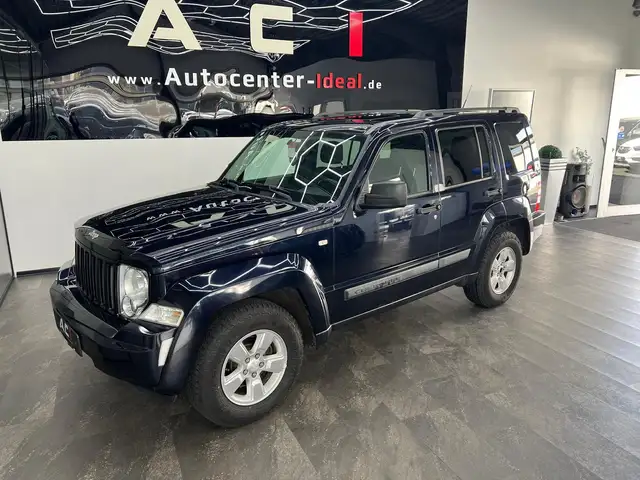 Jeep Cherokee view 2