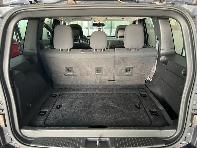 Jeep Cherokee view 14
