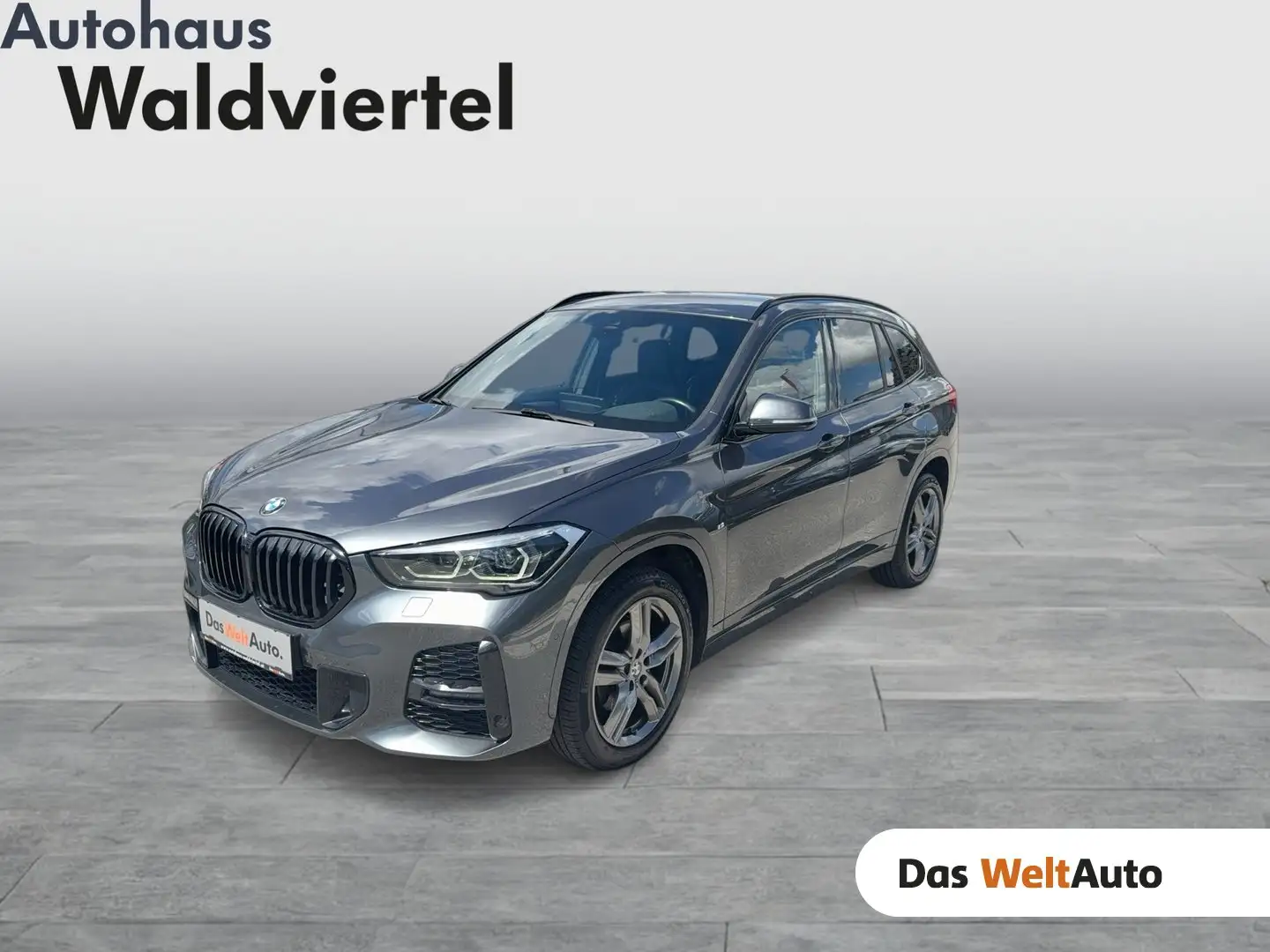 BMW X1 xDrive18d Aut. Grau - 1