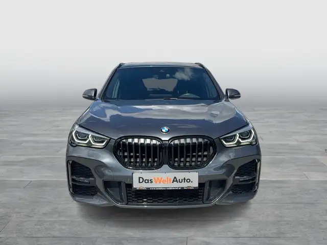 BMW X1 view 2
