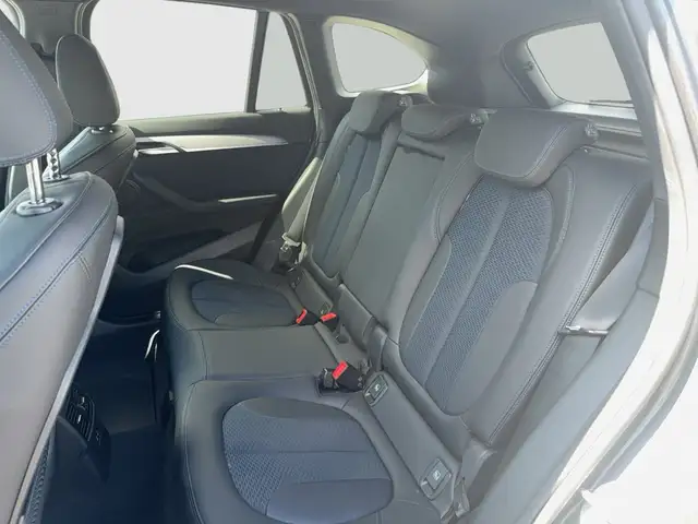BMW X1 view 24