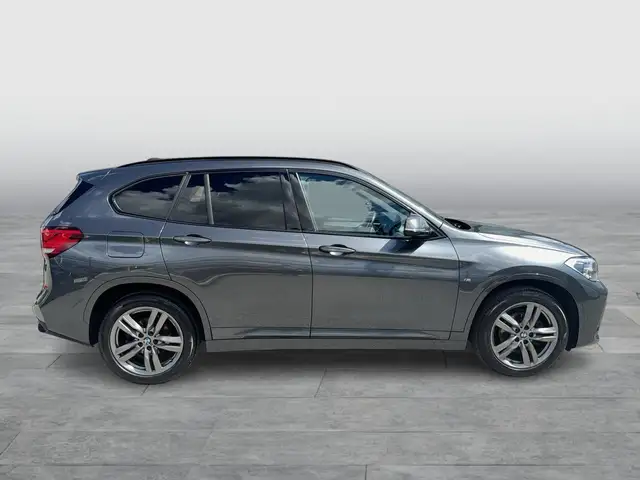 BMW X1 view 6