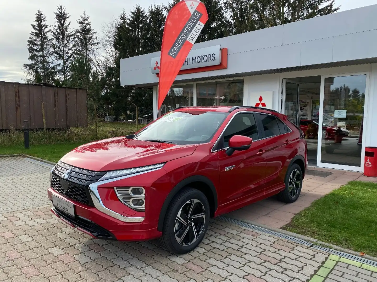 Mitsubishi Eclipse Cross Plug-inHybrid Select *NAVI*ALLRAD* Rouge - 2