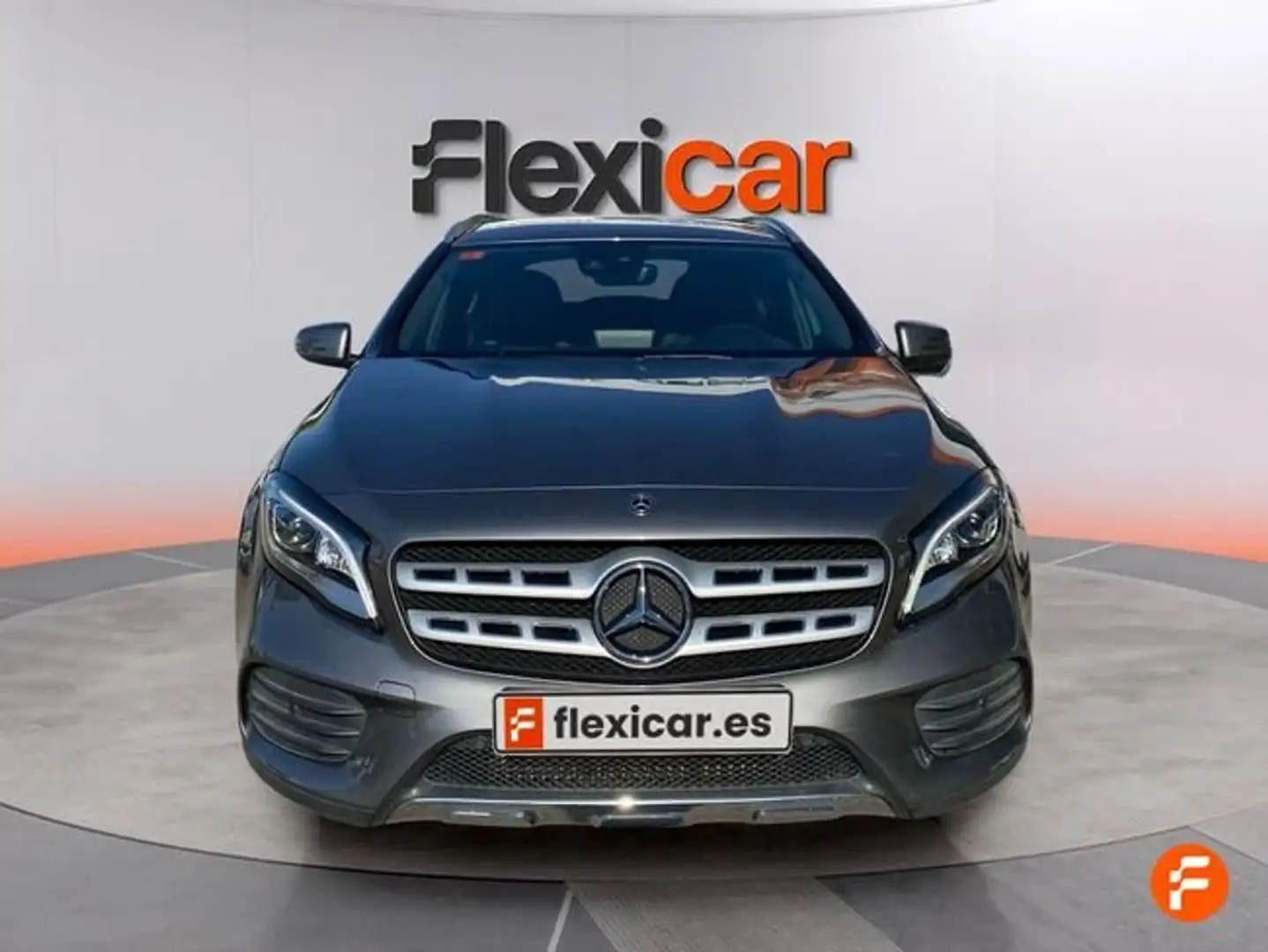 Mercedes-Benz GLA 200 d Gris - 2