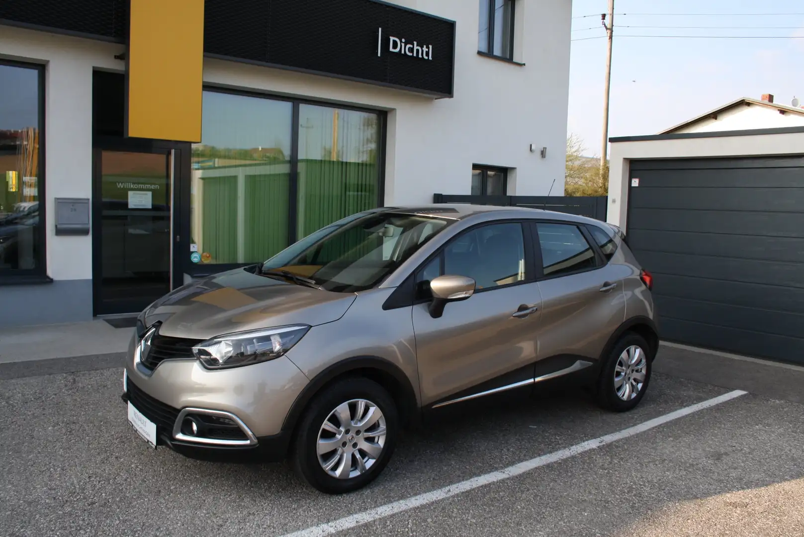 Renault Captur Captur Expression ENERGY TCe 90 Expression Beige - 1
