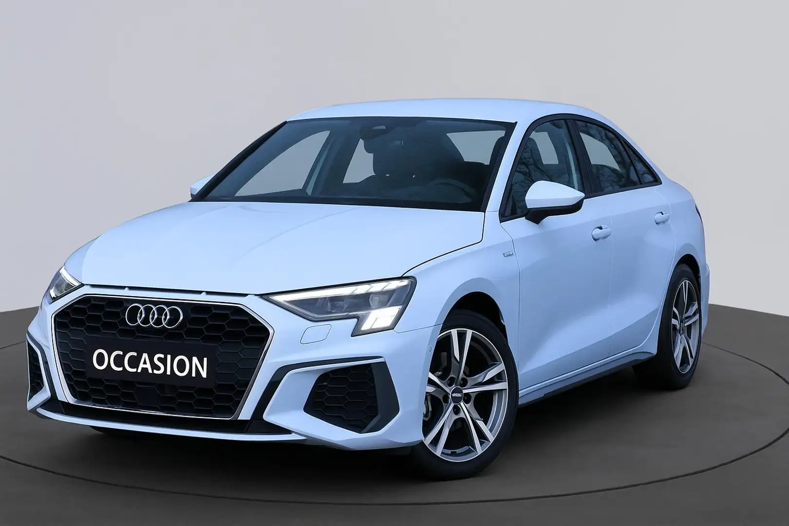 Audi A3 Limousine 30 TFSI 110pk S Edition S-tronic / Navig Weiß - 2