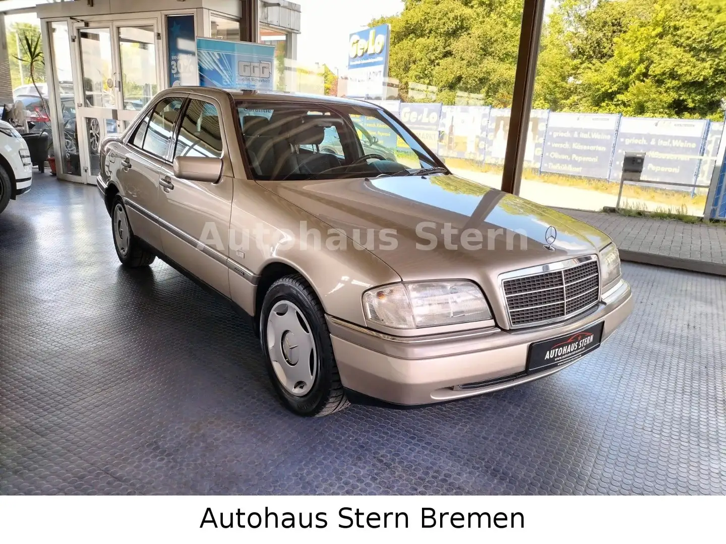 Mercedes-Benz C 180 ELEGANCE*Schiebedach*AHK*Servolenkung Beige - 1