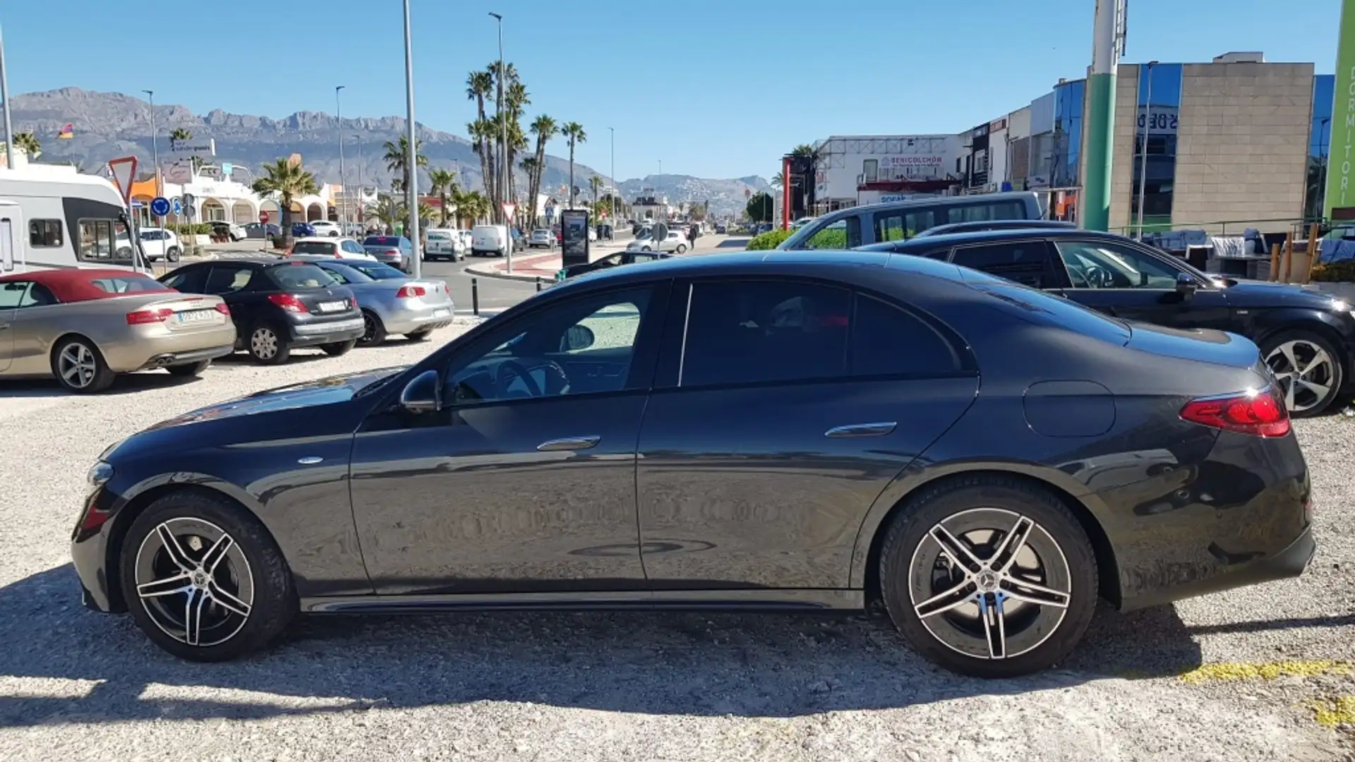 Mercedes-Benz E 300 300de 4Matic 9G-Tronic Gris - 1