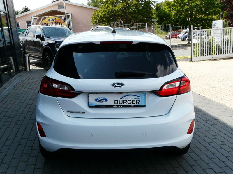 Ford Fiesta "Cool & Connect" mit Garantie — photo 4