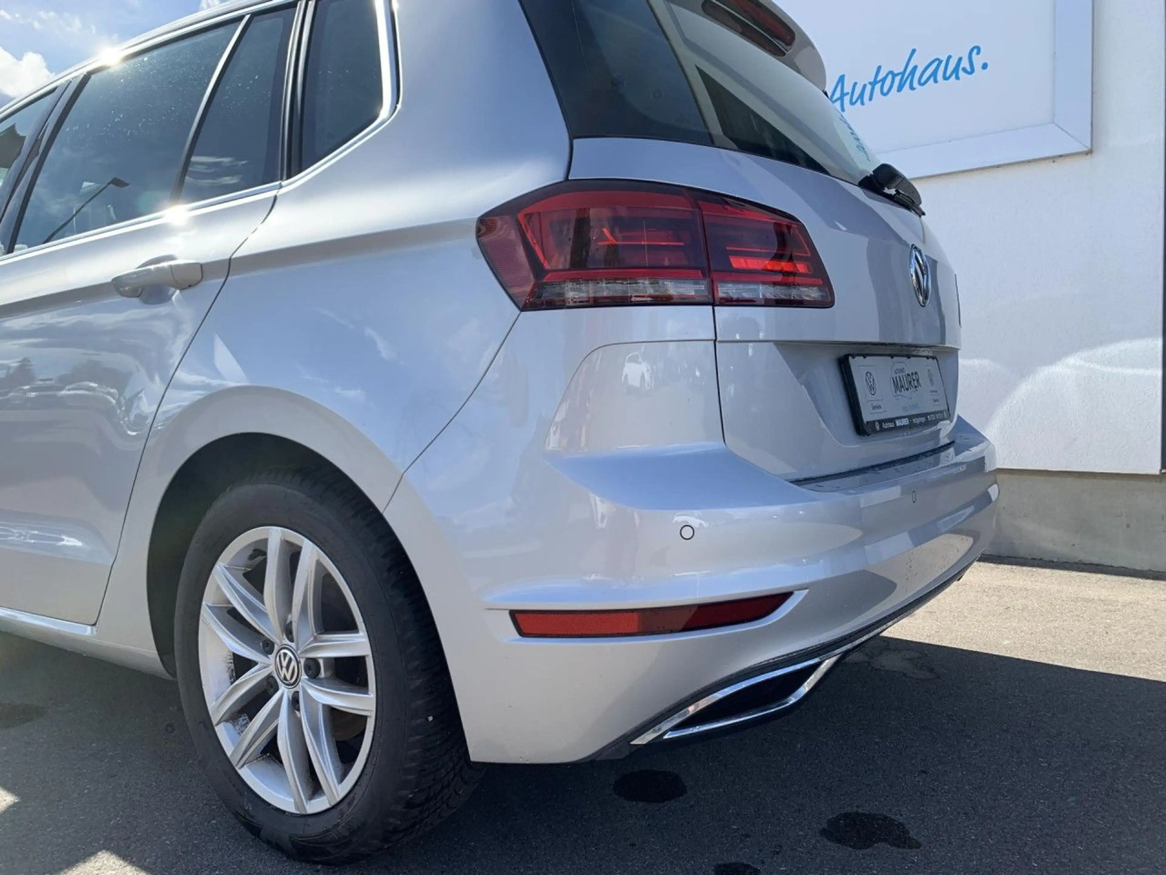 Volkswagen Golf Sportsvan Highline 1,5 TSI DSG LED ACC PDC — photo 15