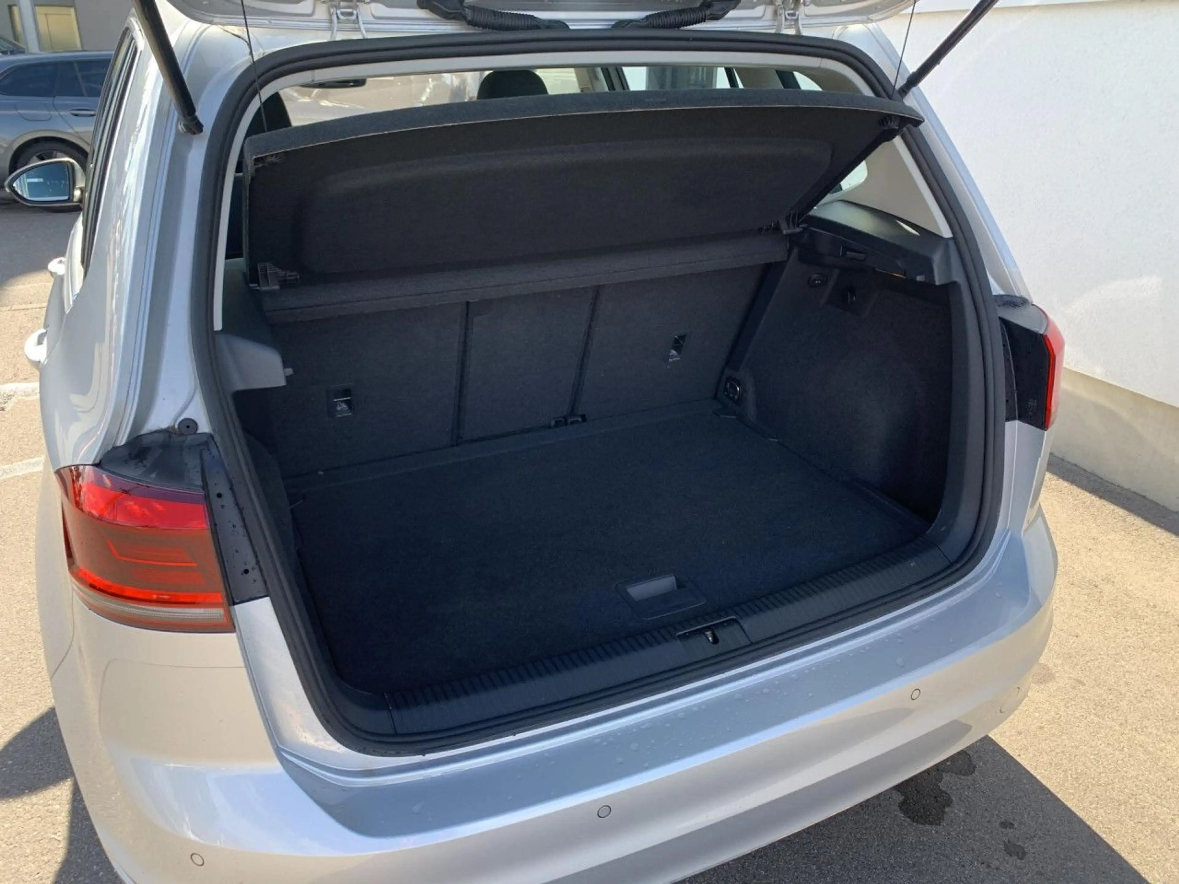 Volkswagen Golf Sportsvan Highline 1,5 TSI DSG LED ACC PDC — photo 14