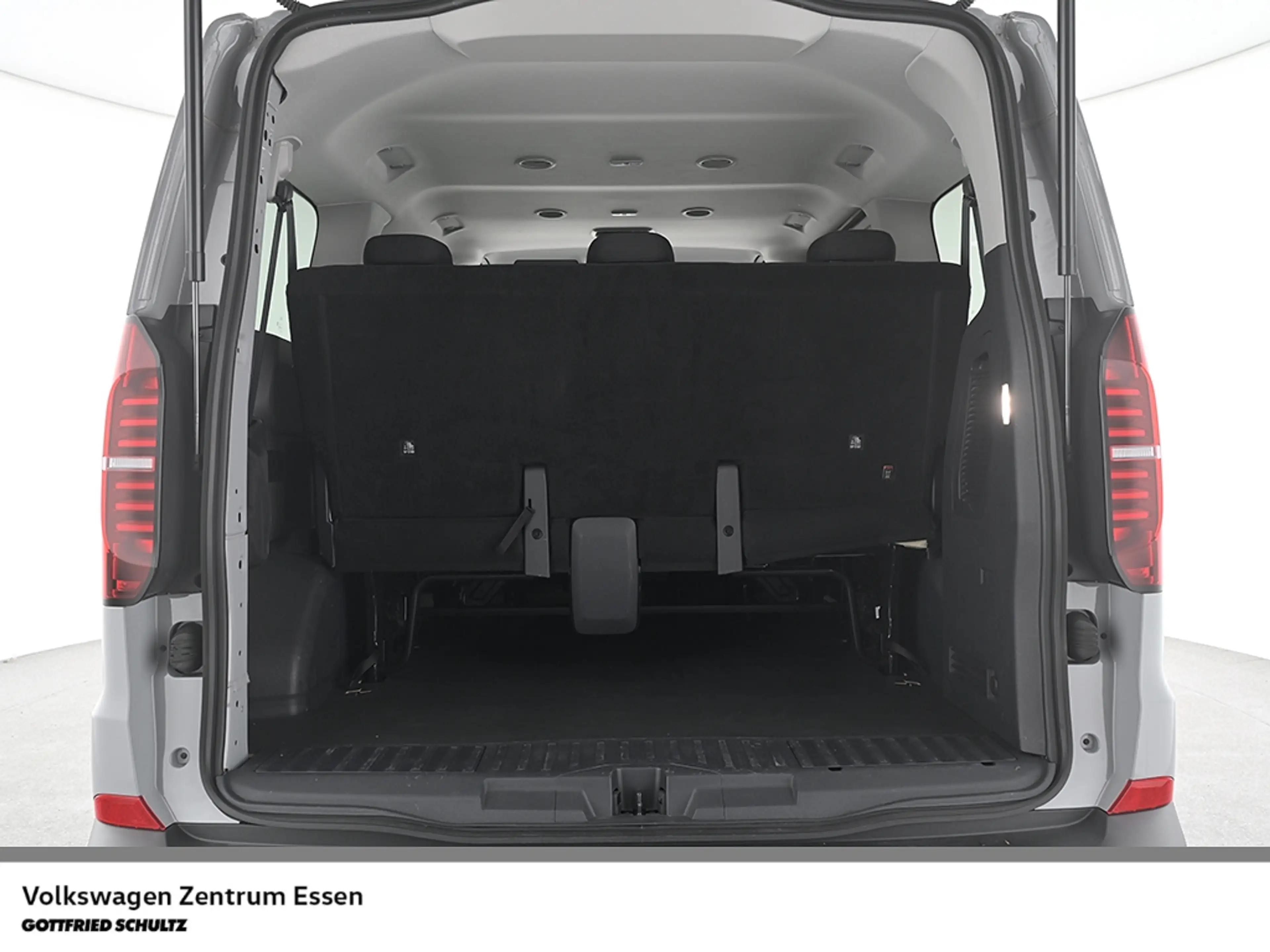 Volkswagen T7 Kombi TDI LED AHK Navi Assistpaket — photo 8