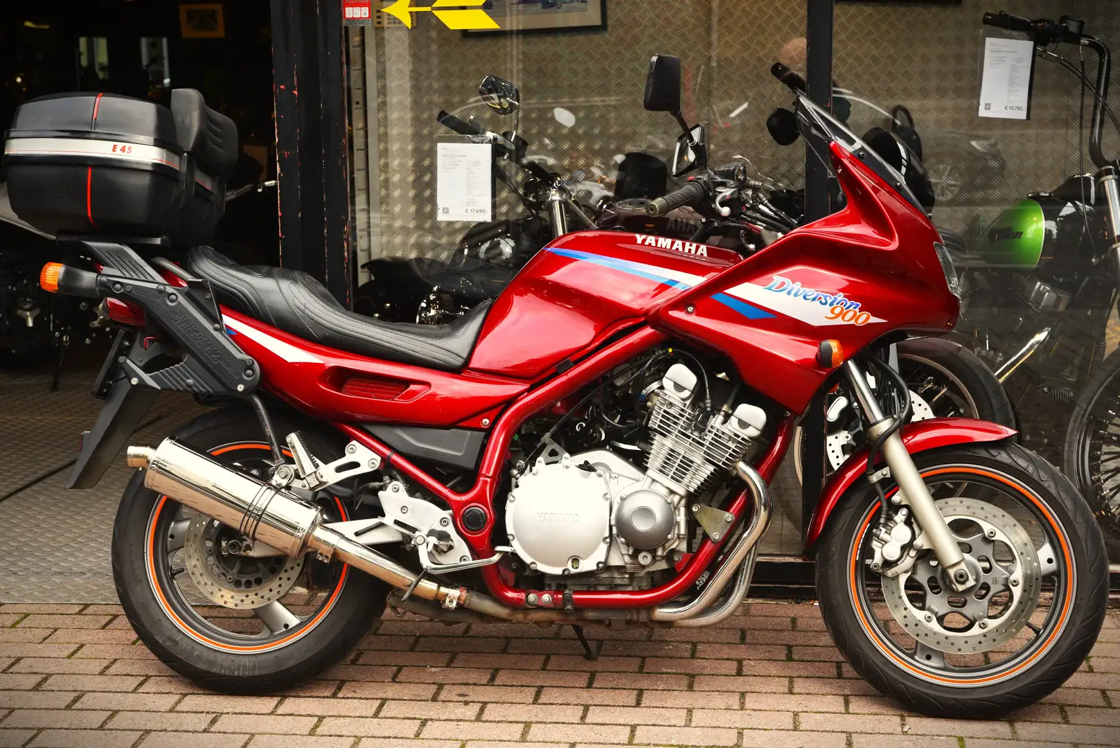 Yamaha XJ 900 DIVERSION ***MOTO VERTE*** Rood - 2