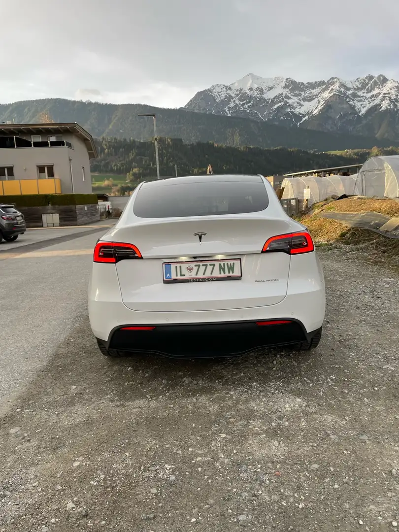 Tesla Model Y Long Range AWD 75kWh Weiß - 2