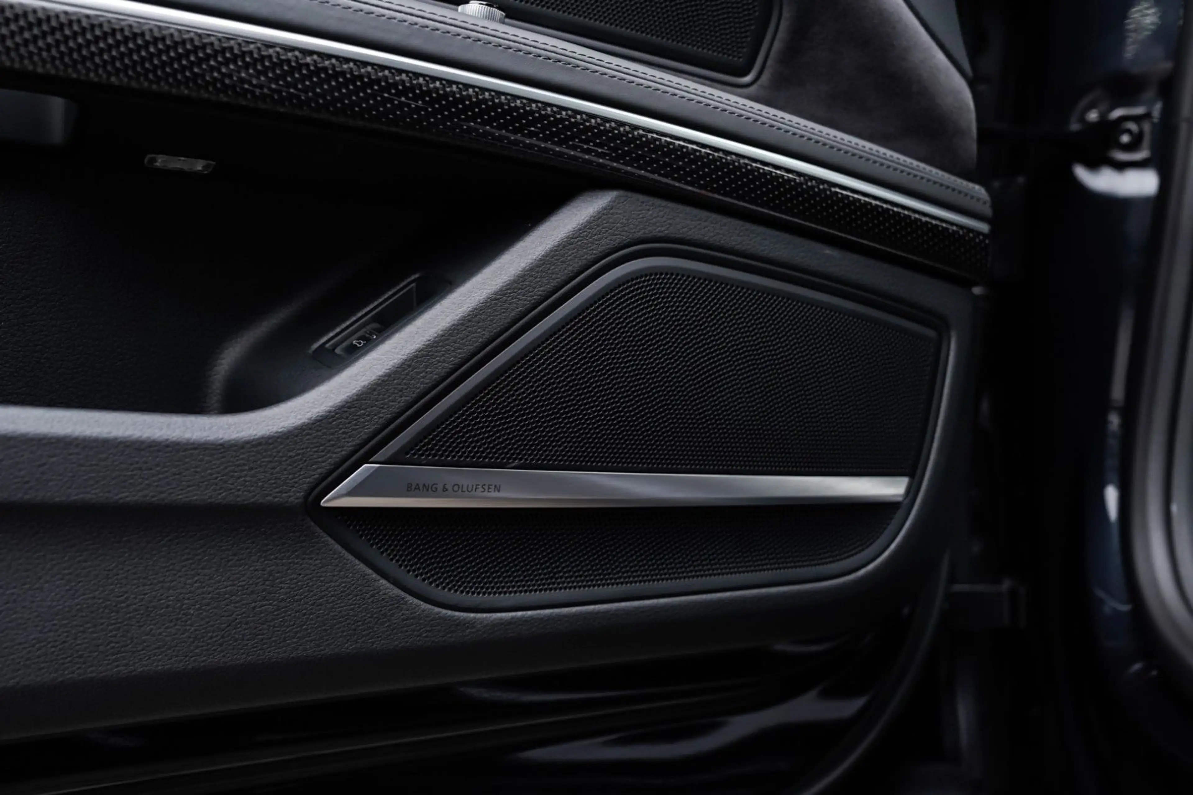 Audi S8 TFSI quattro Matrix-Pano-B&O-Massage — photo 12